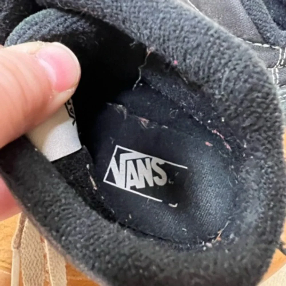 Vans Boys Old Skool Skate Shoes Athletic Black White 500714 High Top Lace Up 4 M